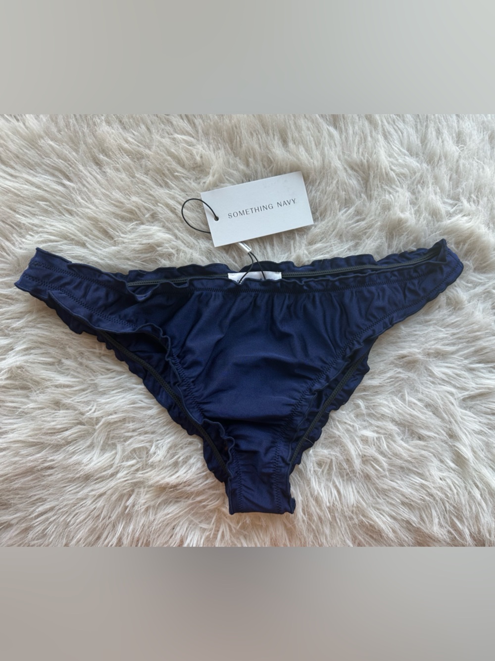 Something Navy Peony Navy Ruffle Trim Bikini Bottom M - Picture 2 of 12